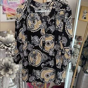 Elegant Black and Cream Paisley Blouse